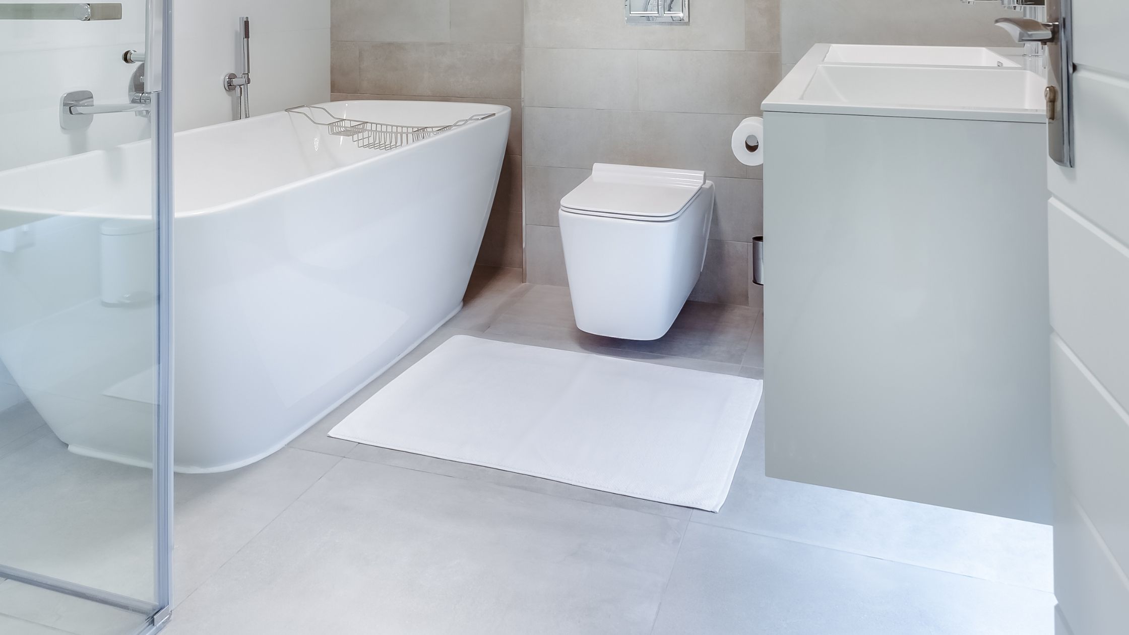 Revestimientos de suelos y baños con porcelánicos